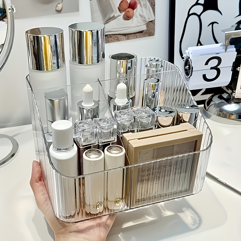Light‑Luxury Vertical Striped  - Luxury Skincare Items recension och pris